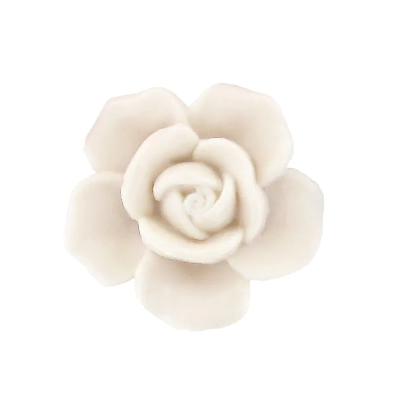 Vente en gros de petits savons en forme de fleurs -  rose blanche